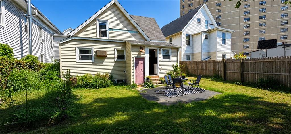 16 Winsor Street Property Photo 30