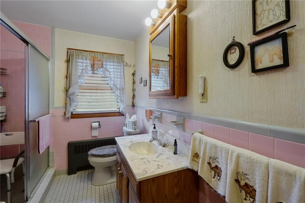 136 Earl Avenue Property Photo 9