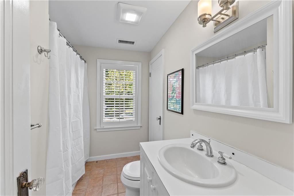 14 Creston Way Property Photo 22