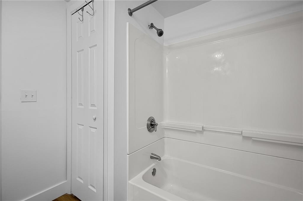130 Fordson Avenue Unit 7 Property Photo 12
