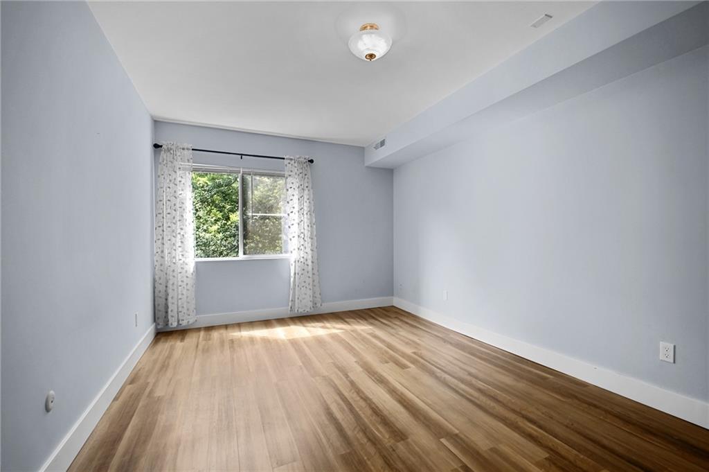 130 Fordson Avenue Unit 7 Property Photo 16