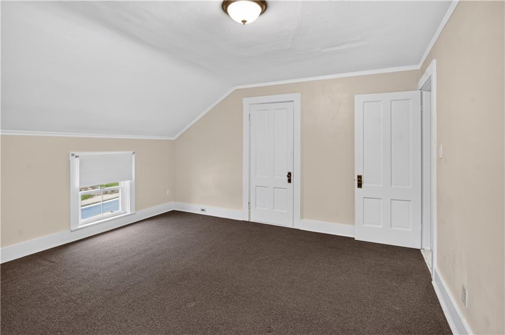 141 143 East Avenue Property Photo 18