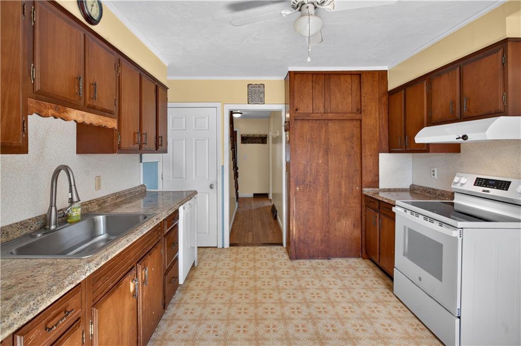 141 143 East Avenue Property Photo 25