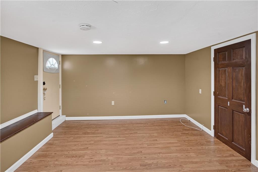 141 143 East Avenue Property Photo 42