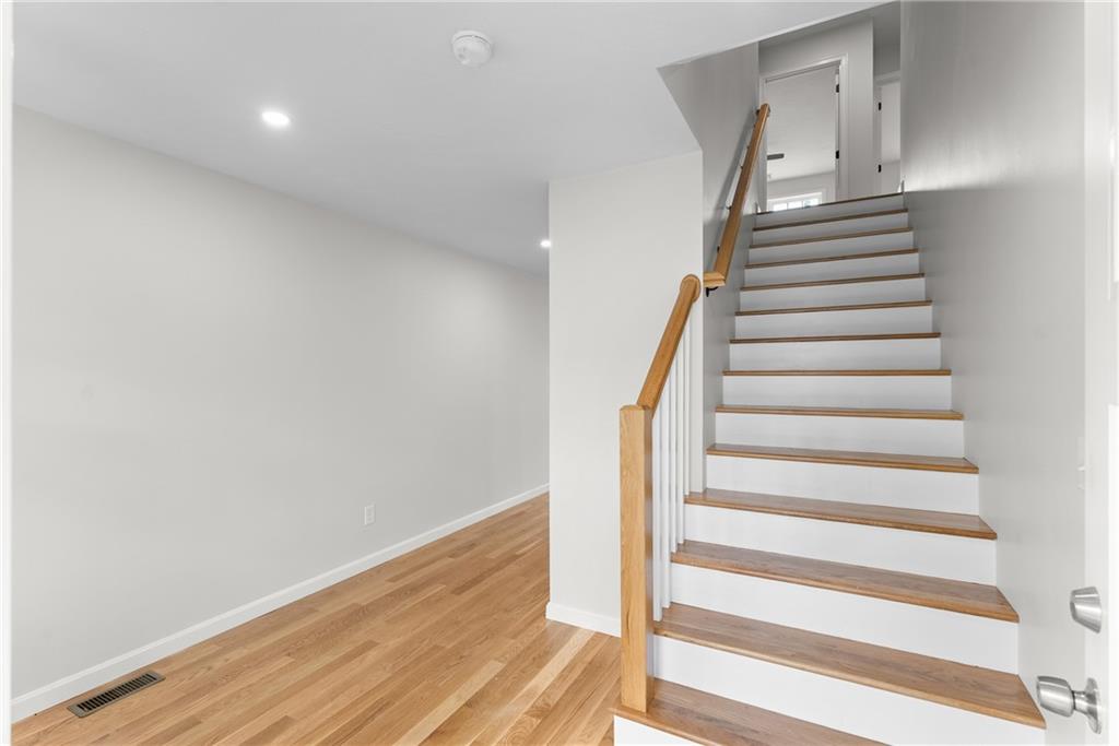 9 Kinsman Street Property Photo 7