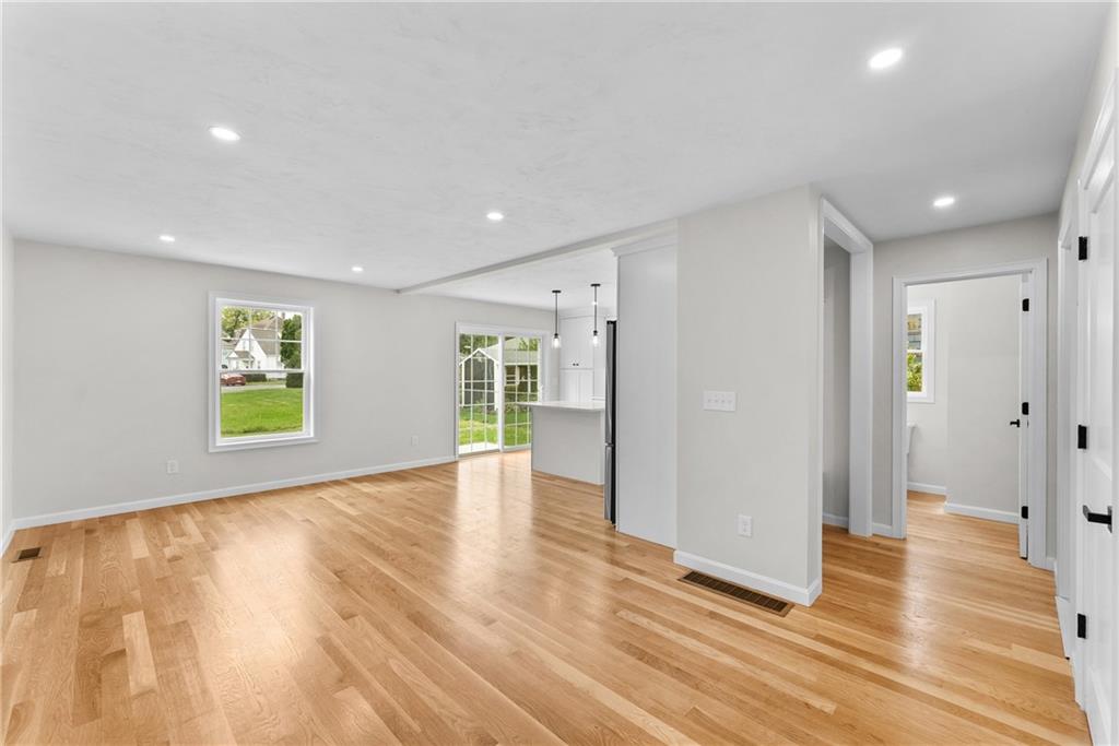 9 Kinsman Street Property Photo 12