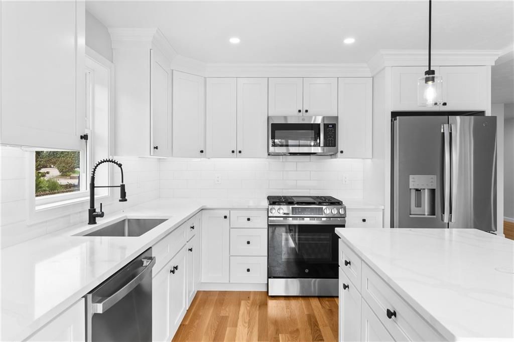 9 Kinsman Street Property Photo 18