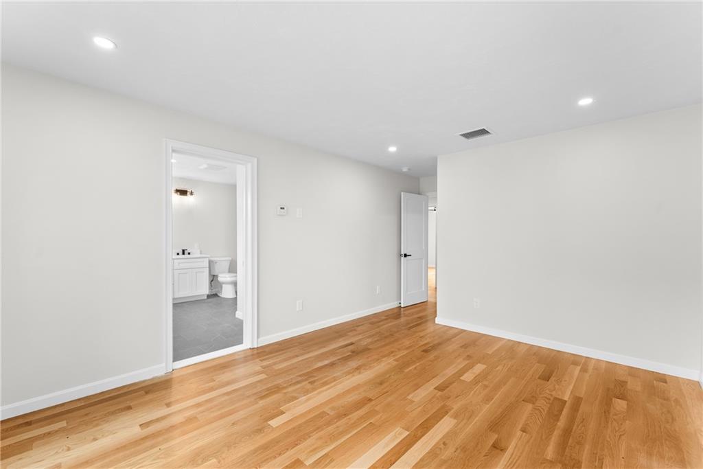 9 Kinsman Street Property Photo 30
