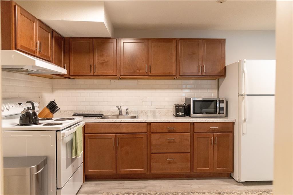 1190 Charles Street Unit 12 Property Photo 6