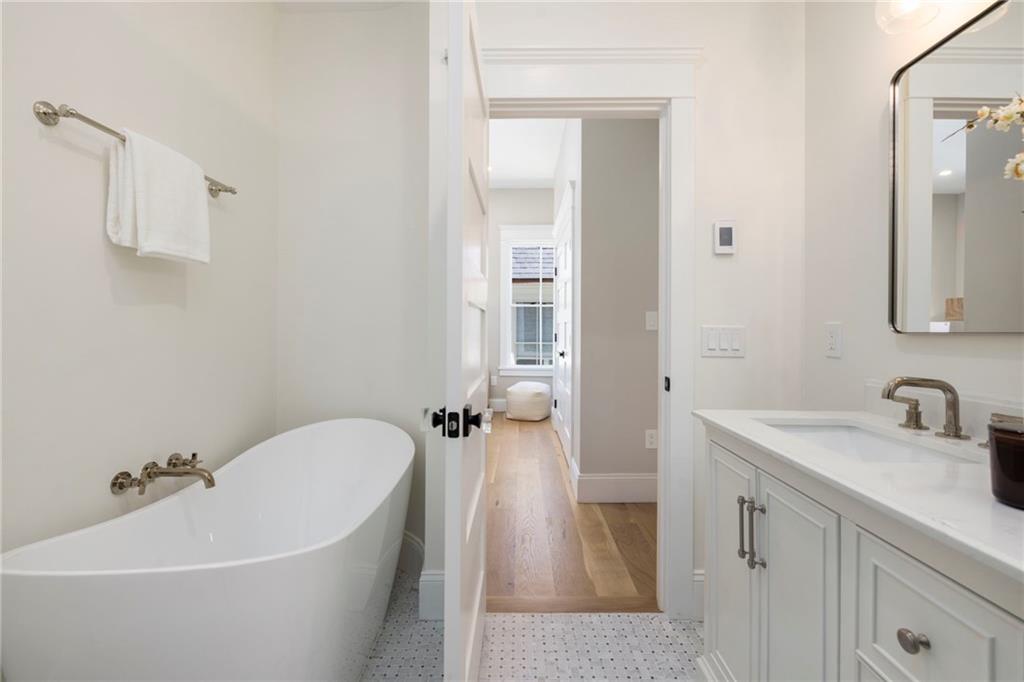 41 School Street Unit 2 Property Photo 15