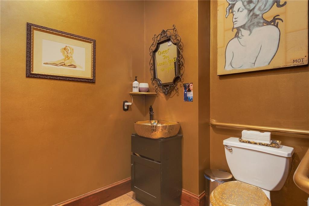 423 Atwells Avenue Property Photo 17