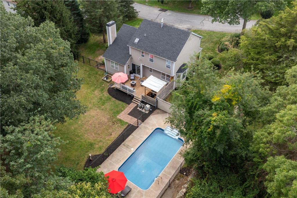 17 Watch Hill Way Property Photo 2