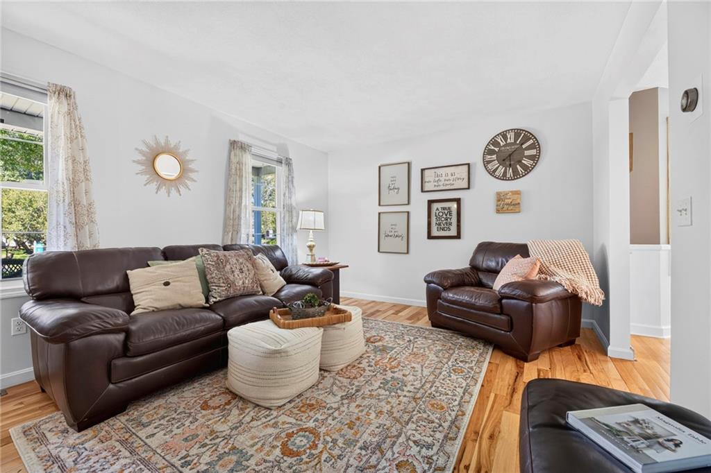 17 Watch Hill Way Property Photo 8