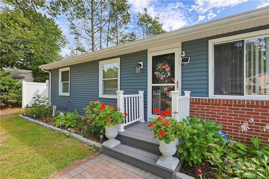 849 Roger Williams Avenue Property Photo 1