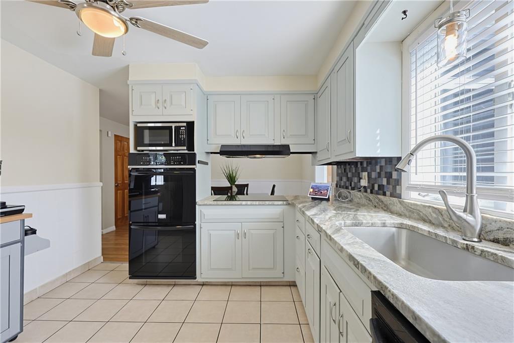 849 Roger Williams Avenue Property Photo 8