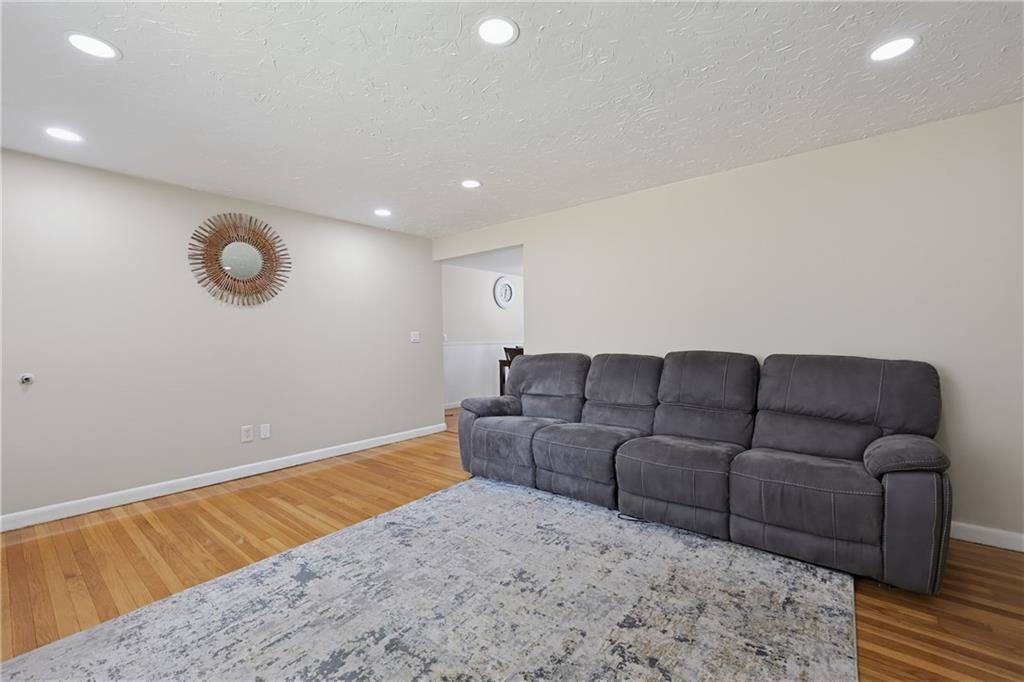 849 Roger Williams Avenue Property Photo 13