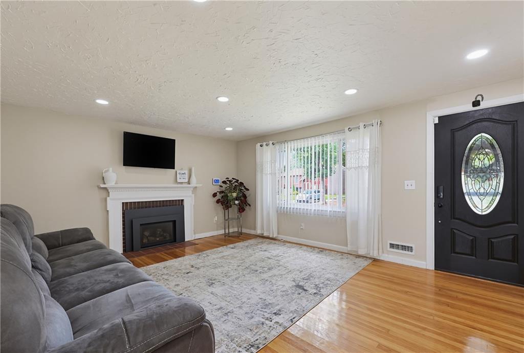 849 Roger Williams Avenue Property Photo 15