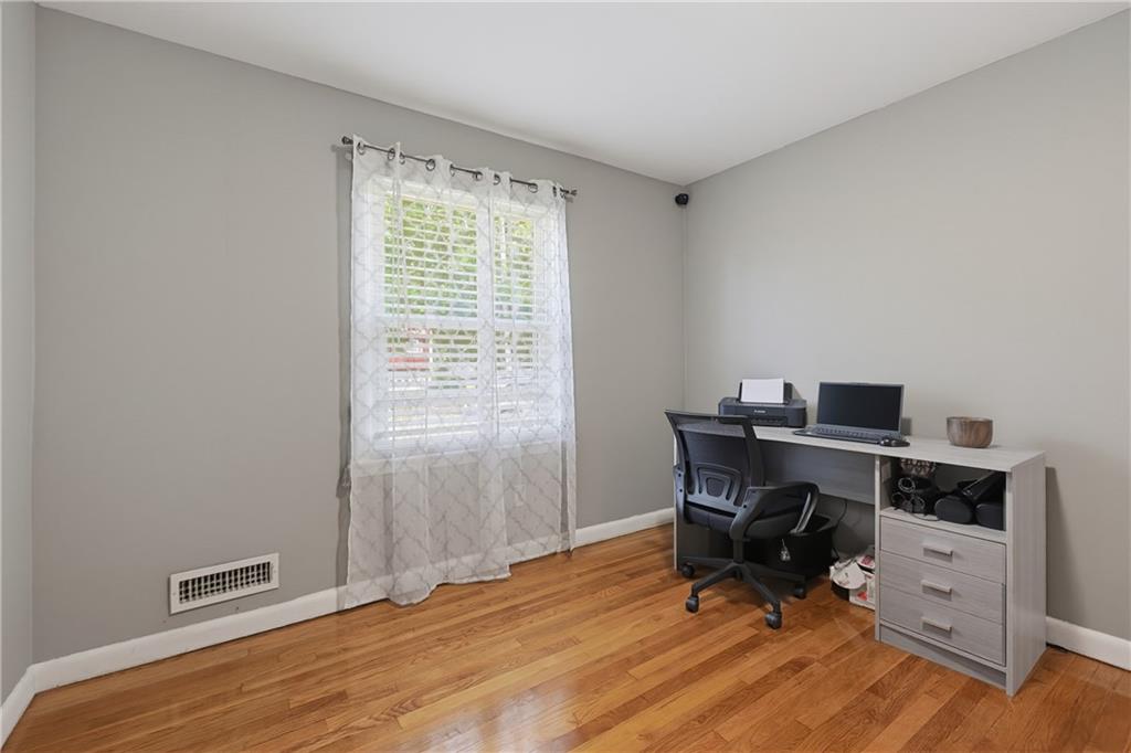 849 Roger Williams Avenue Property Photo 20