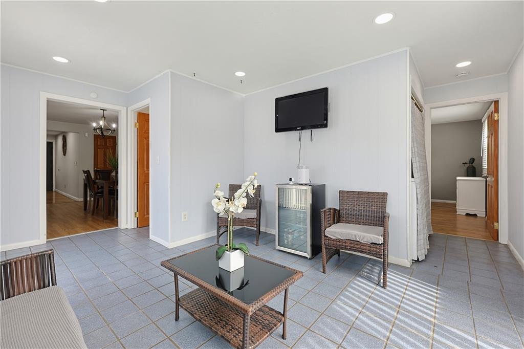849 Roger Williams Avenue Property Photo 24