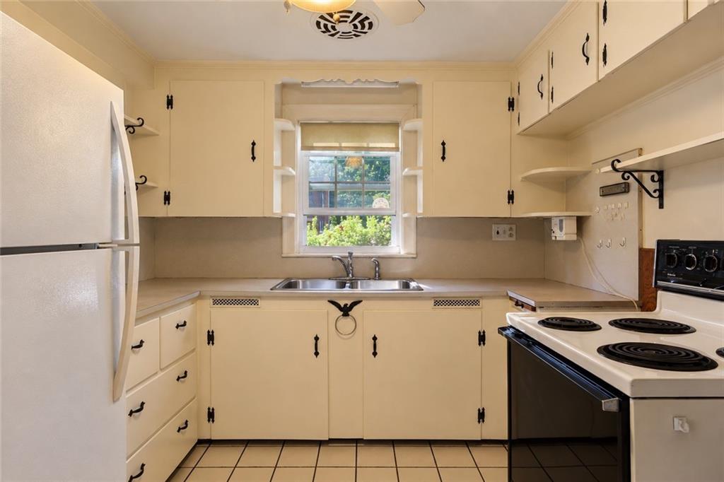81 Park View Avenue Property Photo 12