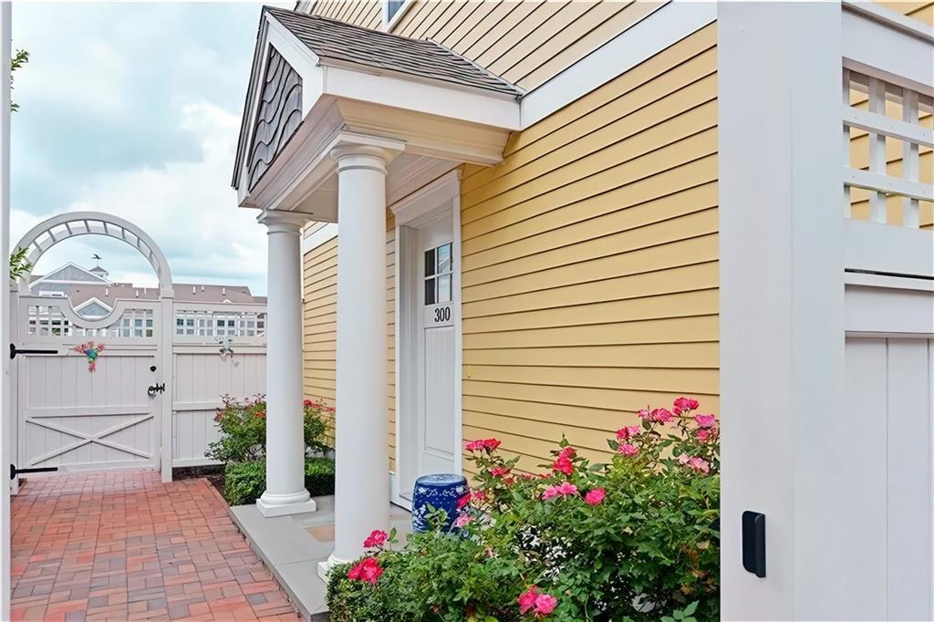20 Narragansett Avenue Unit 300 Property Photo 8