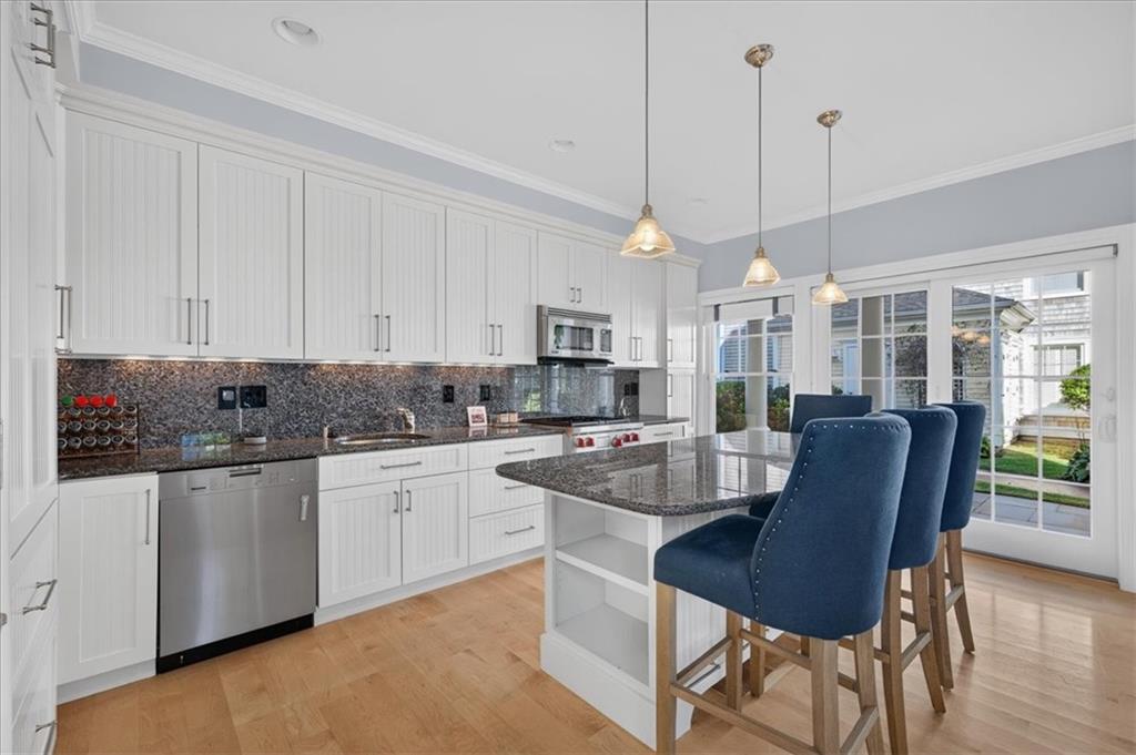 20 Narragansett Avenue Unit 300 Property Photo 13