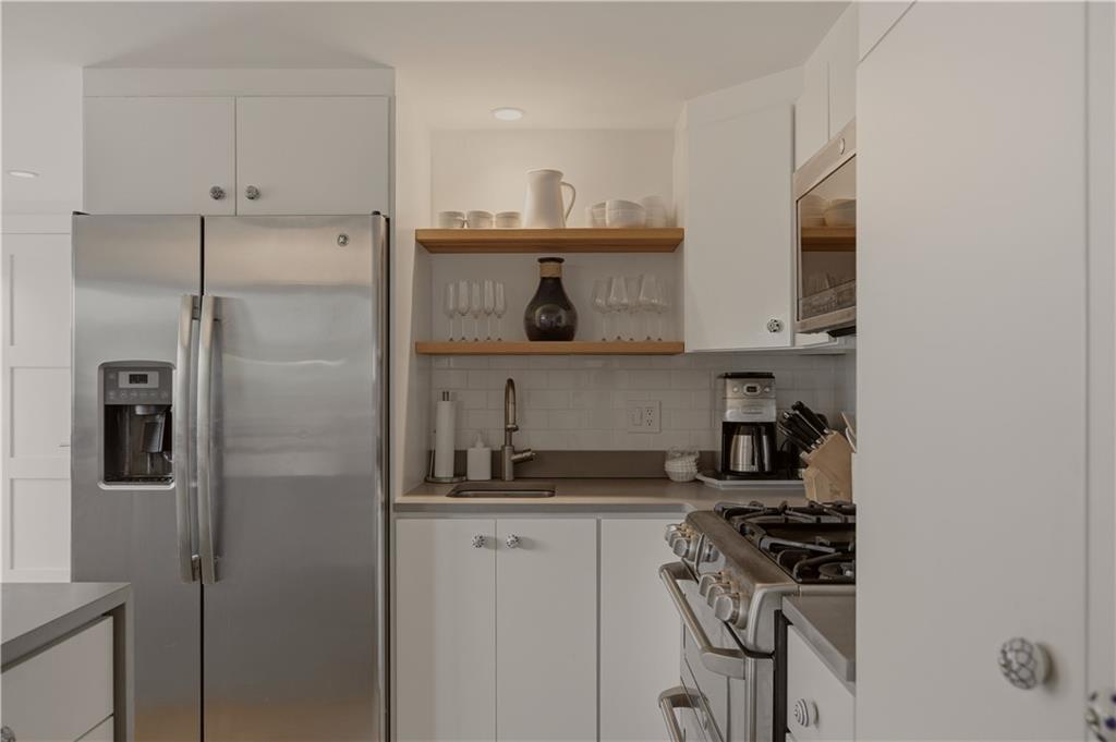 59 Houston Avenue Property Photo 8
