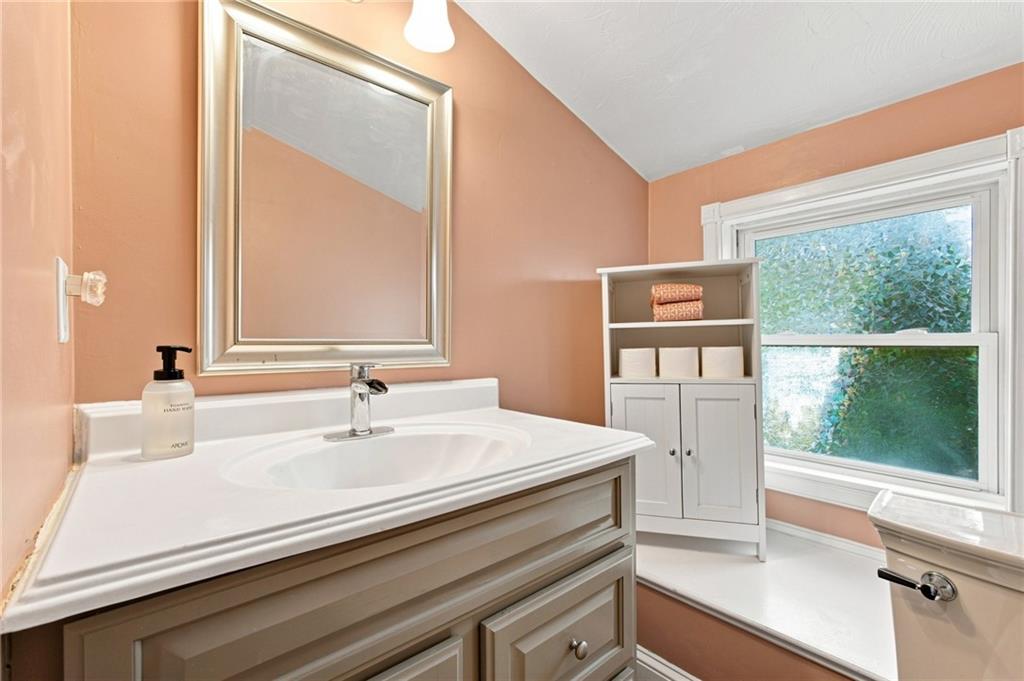 25 Stillwater Road Unit 3 Property Photo 9