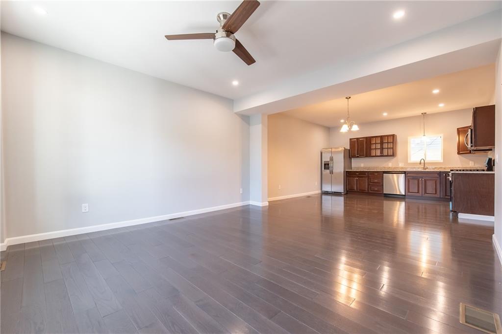 184 Avenue C Unit -2 Property Photo 3