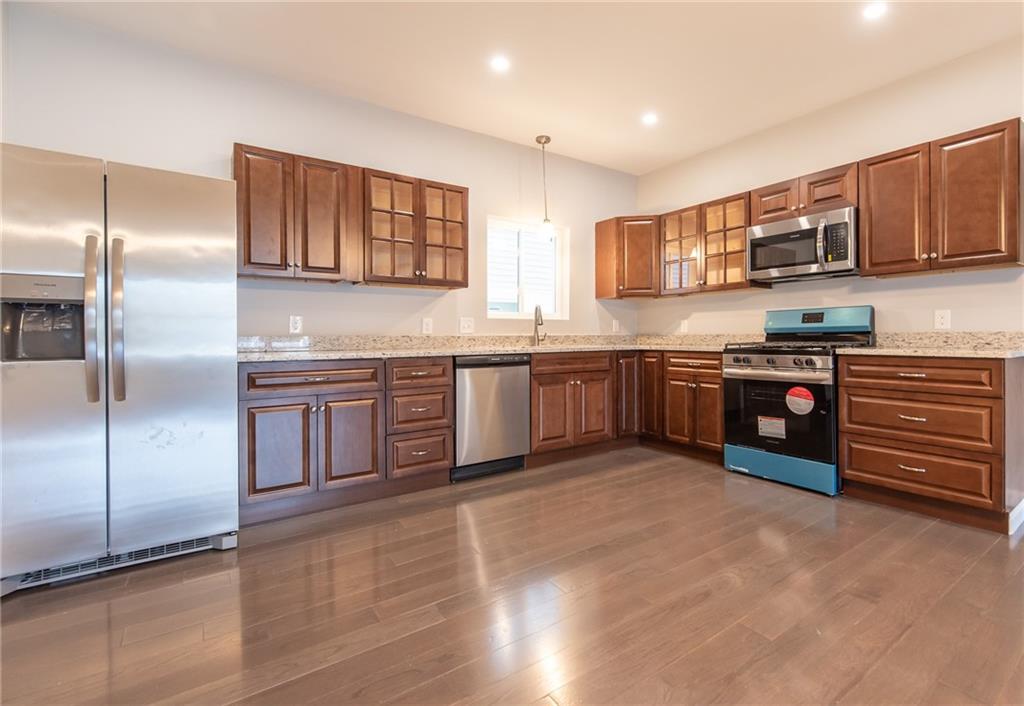184 Avenue C Unit -2 Property Photo 5