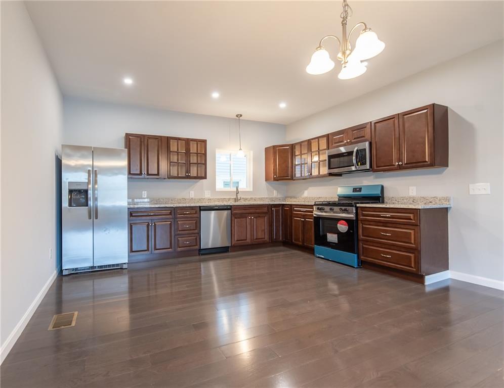 184 Avenue C Unit -2 Property Photo 6