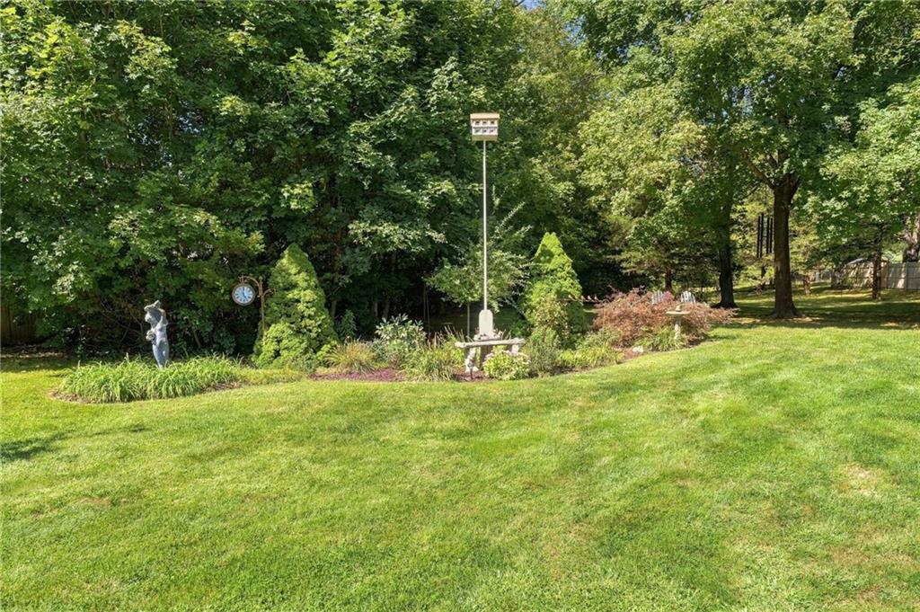 12 Maple Court Property Photo 45