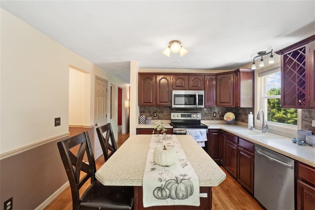 10 Sycamore Drive Property Photo 8