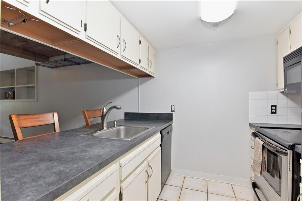 25 Higgins Street Unit 104 Property Photo 5