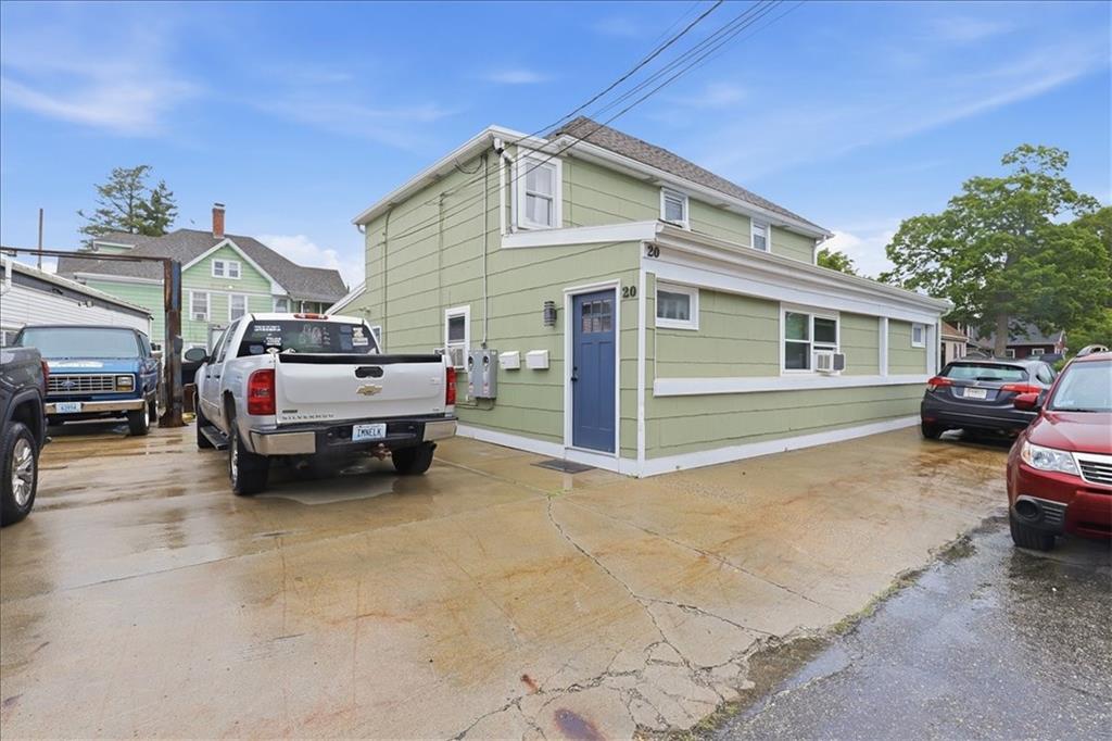 20 Oakton Street Property Photo 1