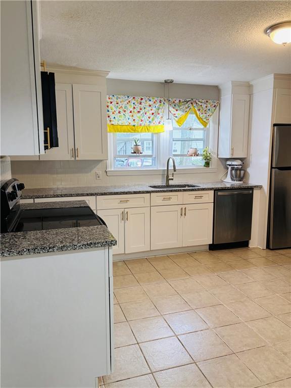 46 Farm Street Property Photo 3
