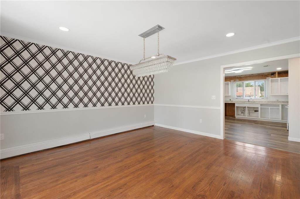 30 Wardlaw Court Property Photo 5