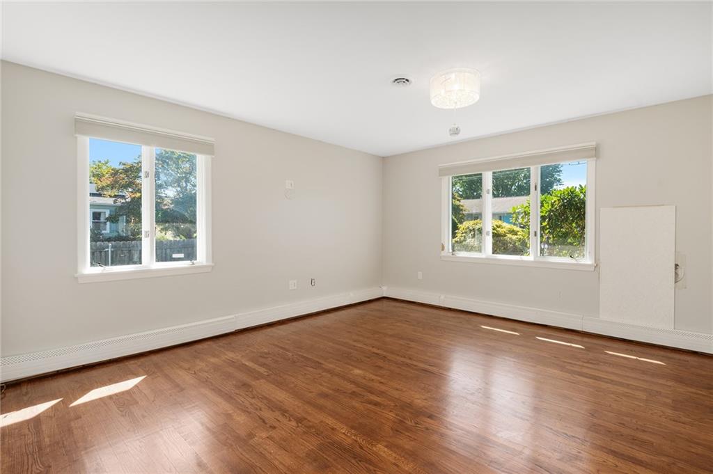 30 Wardlaw Court Property Photo 16