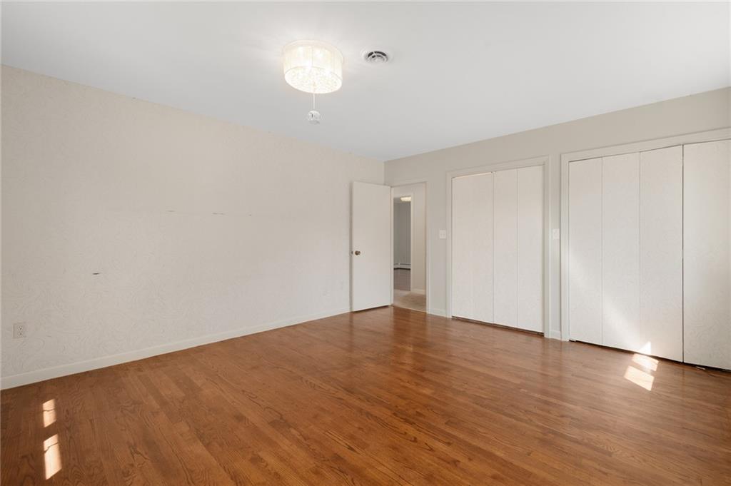 30 Wardlaw Court Property Photo 17
