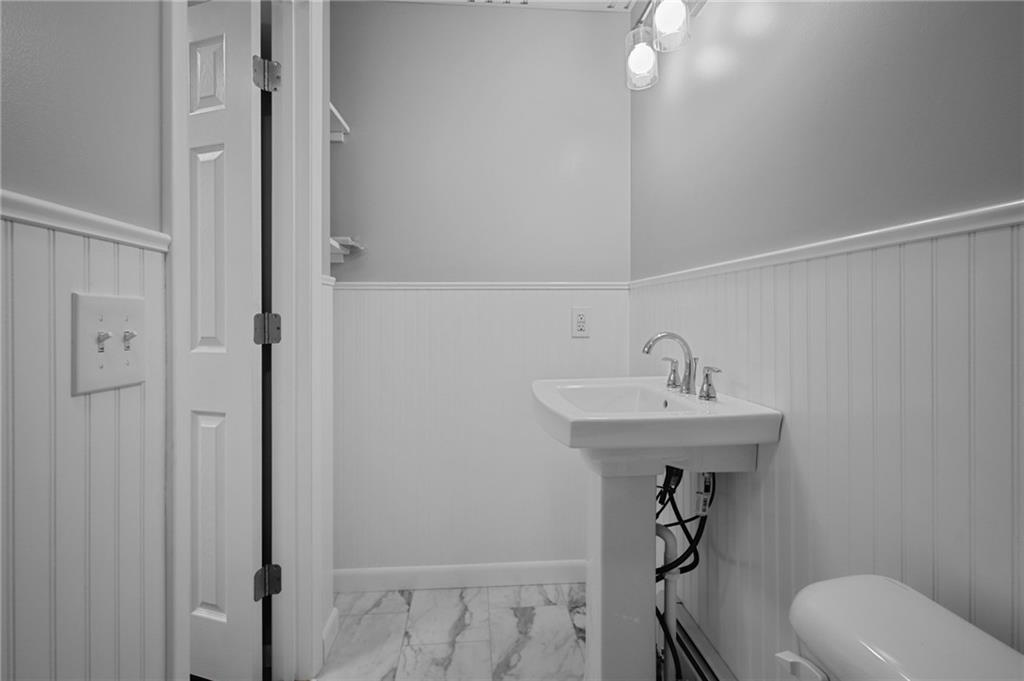 7 Nichols Lane Unit 2 Property Photo 19