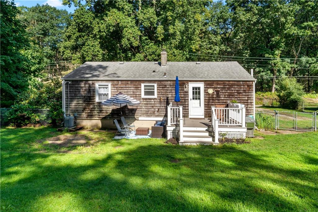 430 Pond Street Property Photo 4