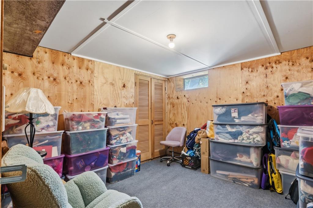 430 Pond Street Property Photo 23