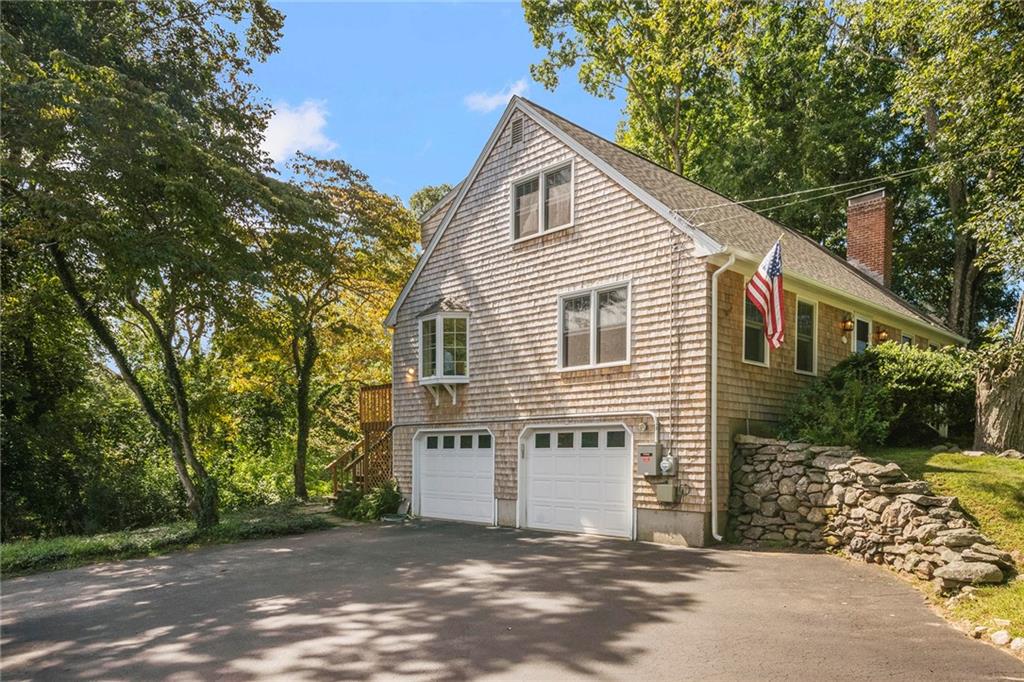 102 Edgewater Road Property Photo 4
