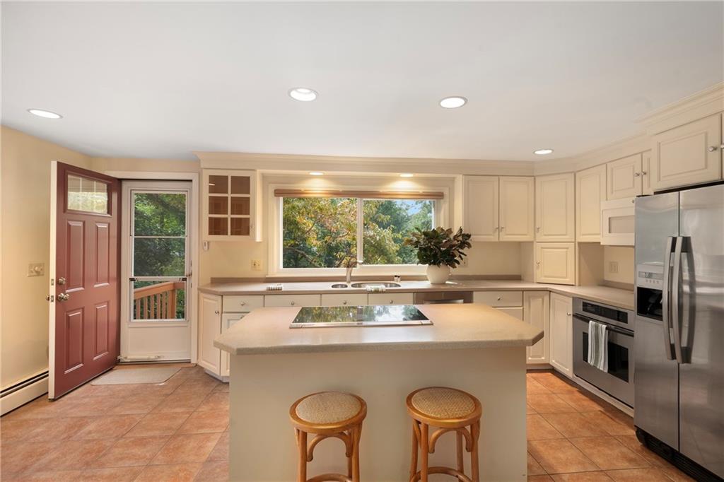 102 Edgewater Road Property Photo 8
