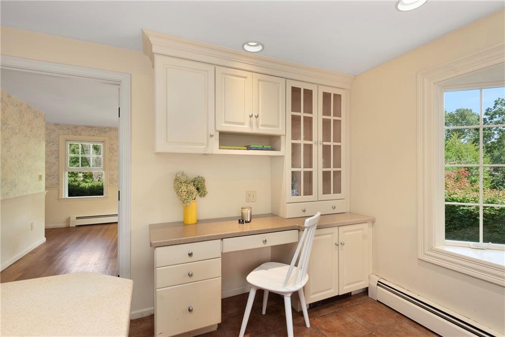 102 Edgewater Road Property Photo 11