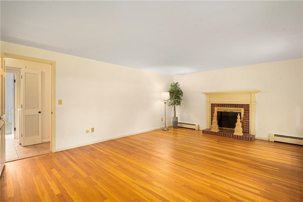 102 Edgewater Road Property Photo 17