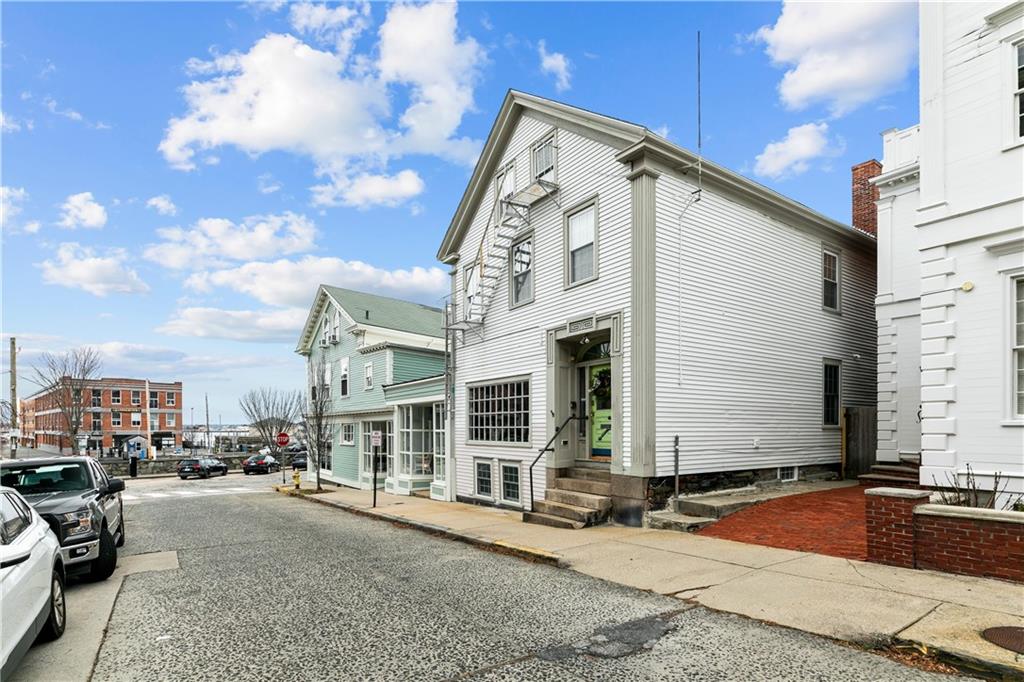 8 Franklin Street UNIT 3 Property Photo 1