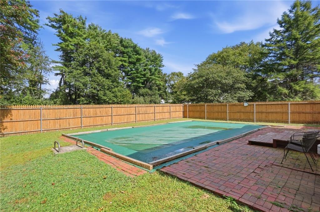 107 Church Street Property Photo 6
