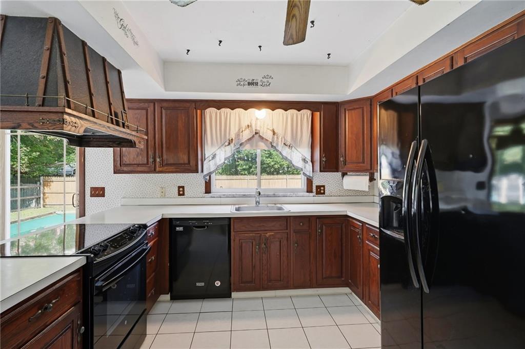 107 Church Street Property Photo 8