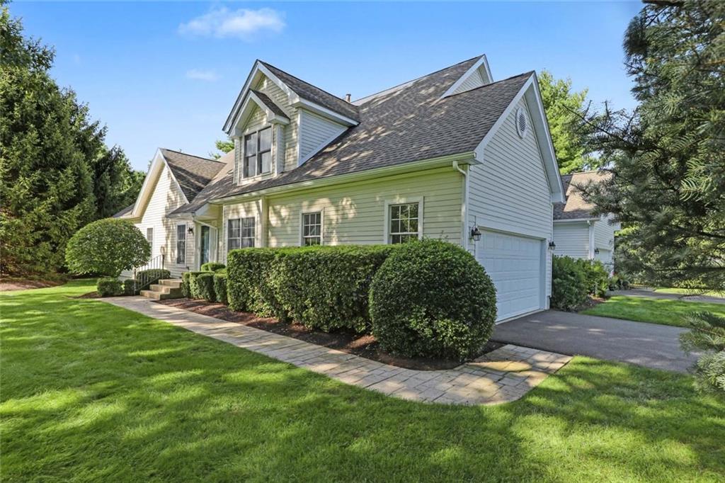 20 Ivy Garden Way Property Photo 3